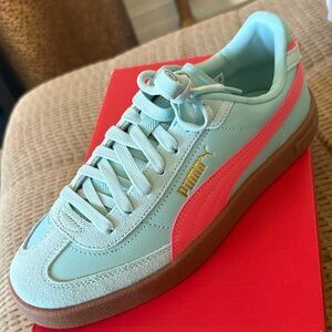 Puma Mint Green Sneaker with Pink Stripe and Gum Sole